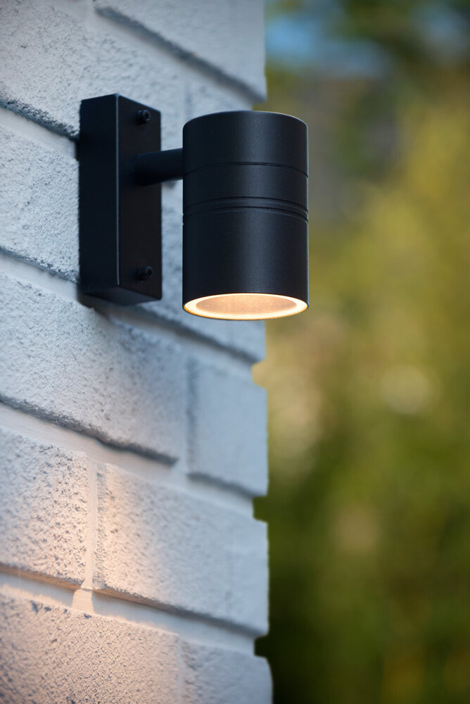 Lucide ARNE-LED - Wandstrahler / Wandleuchte Innen/Außen - Ø 6,3 cm - LED - GU10 - 1x5W 2700K - IP44 - Schwarz Lucide ARNE-LED - Wandstrahler / Wandleuchte Innen/Außen - Ø 6,3 cm - LED - GU10 - 1x5W 2700K - IP44 - Schwarz