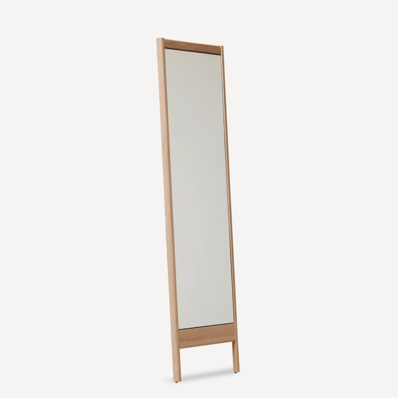 Form & Refine A Line spiegel