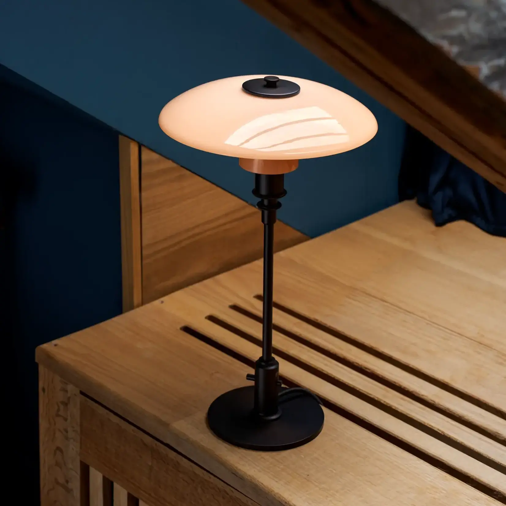Louis Poulsen PH 3/2 Table Lamp (Lim. edition 2025) - dusty terracotta