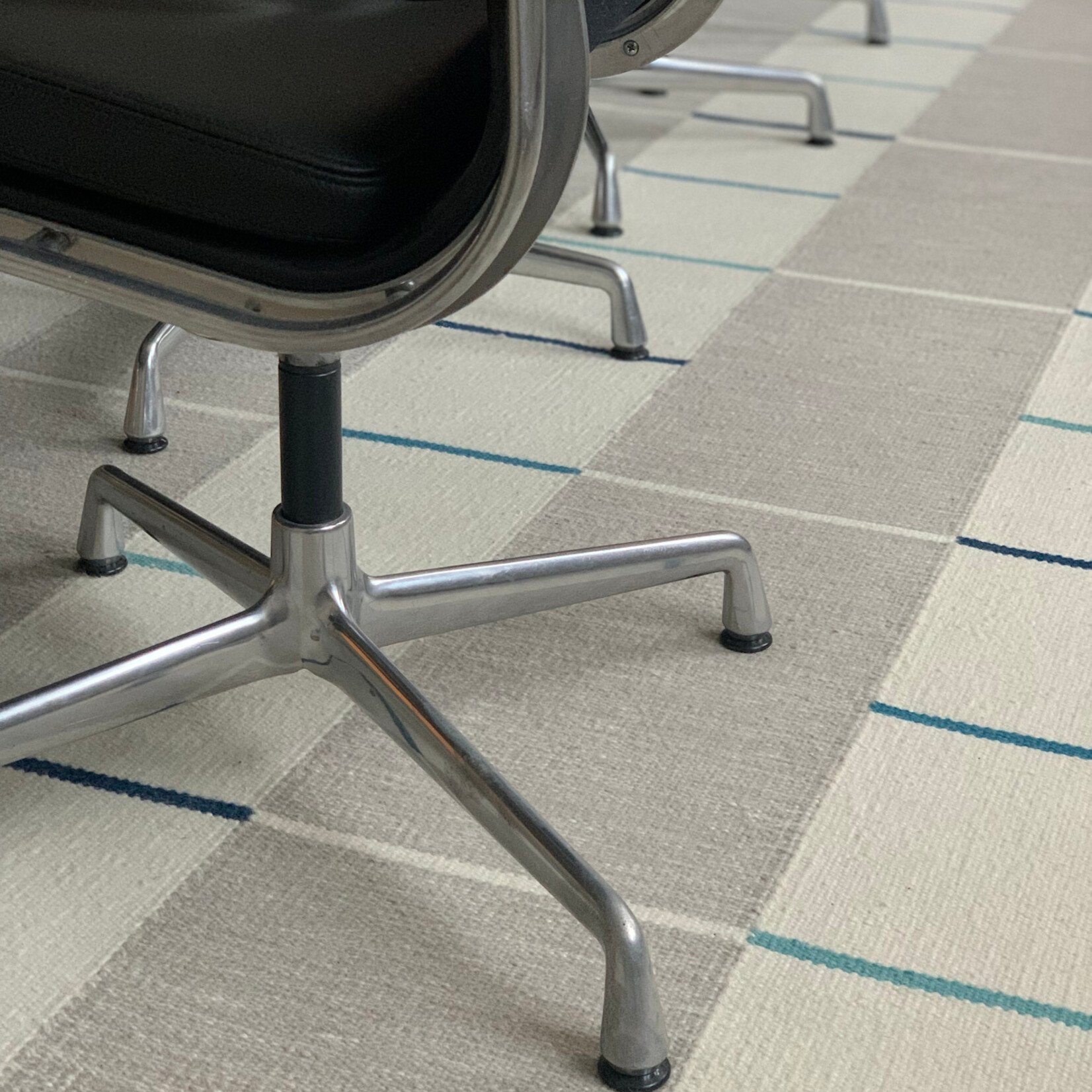 Nordic Modern VK 11 White - Grey - Blue 140 x 200