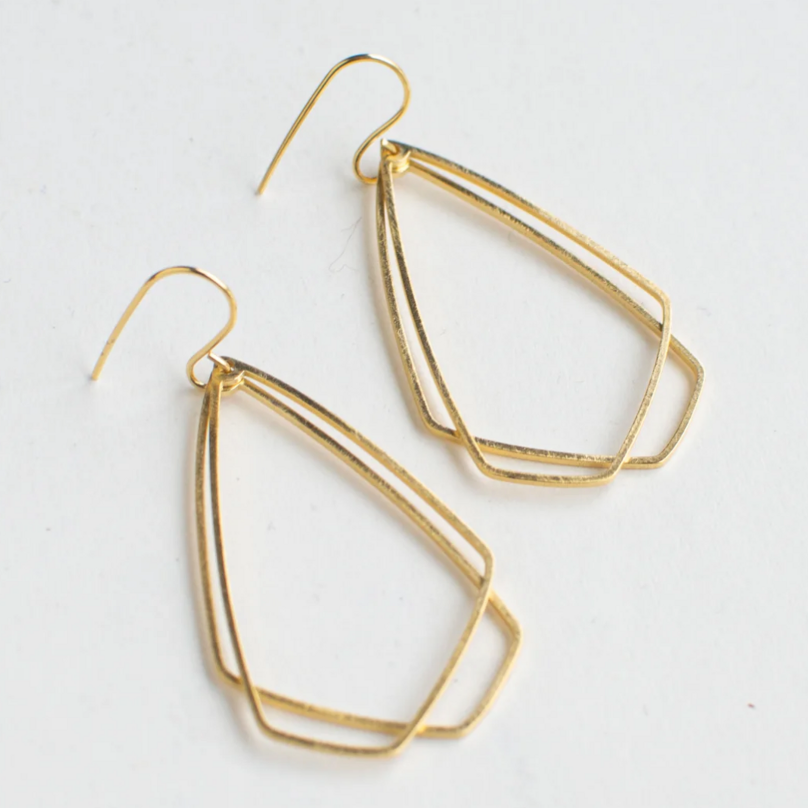 Fleur Fatale Fragile/not Fragile - TalkingTraces - double earhooks - goud