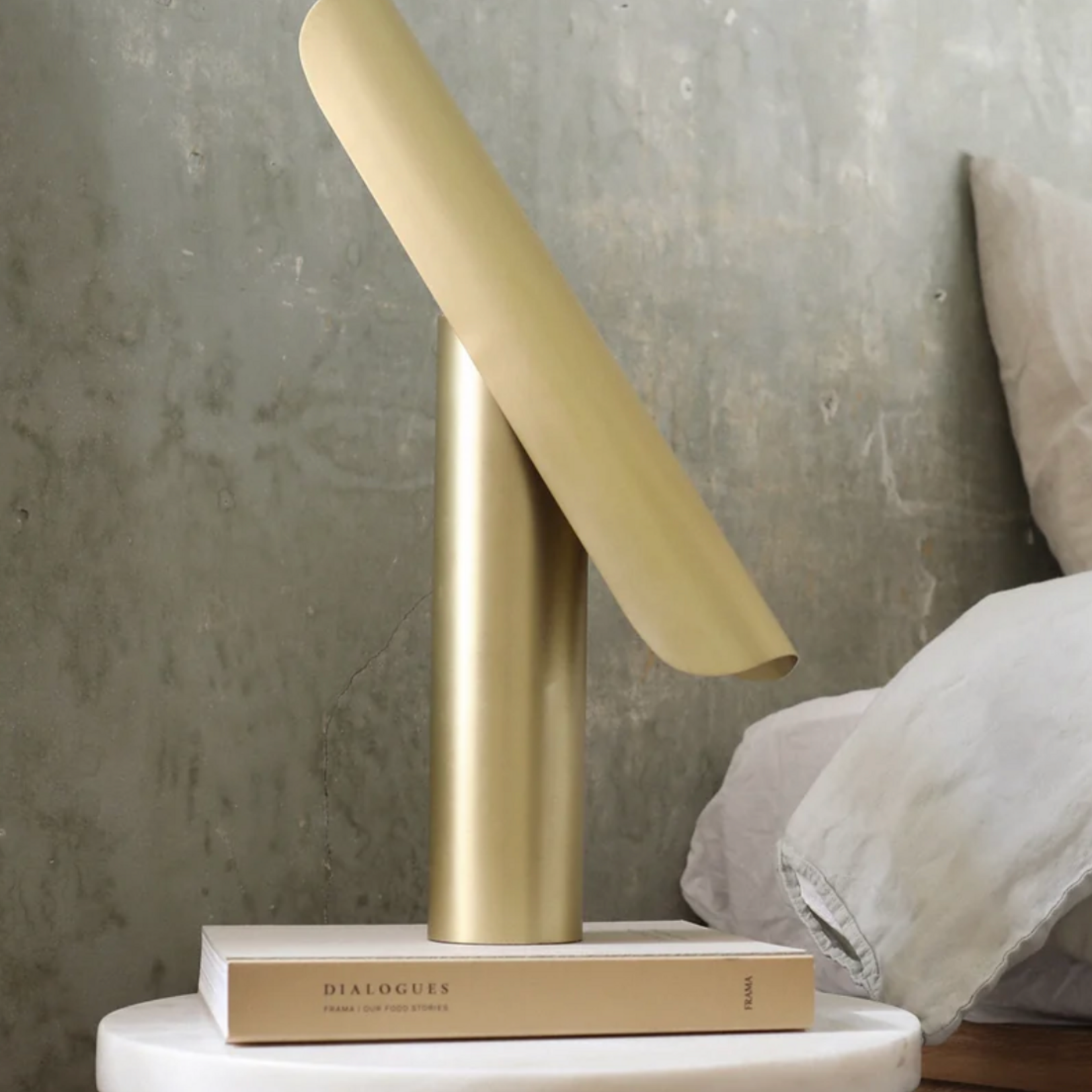 Frama T-lamp messing