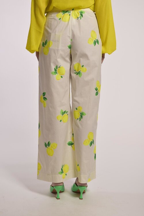 Essentiel Antwerp Weiße Hose