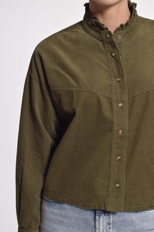 Xirena Grüne Olivenbluse