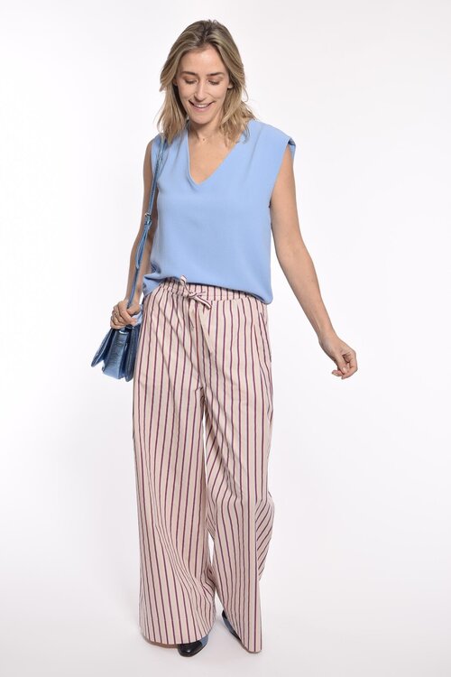 Essentiel Antwerp Blauer Gipfel