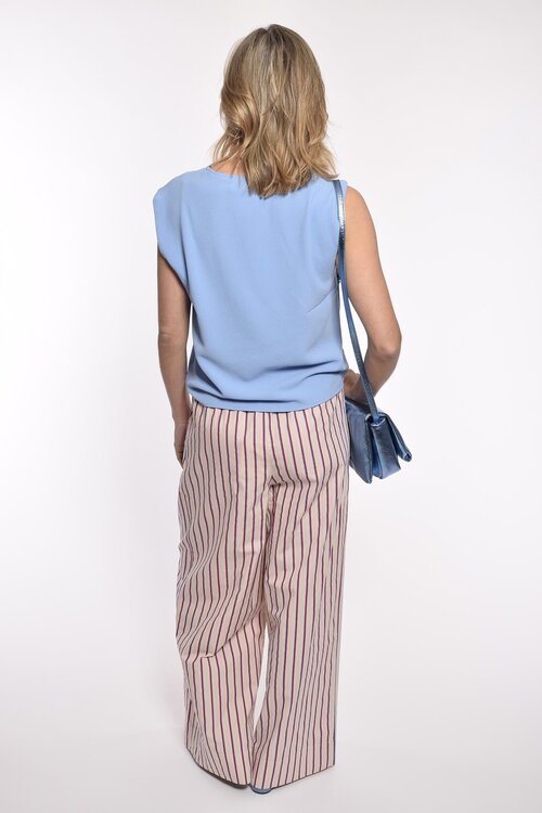 Essentiel Antwerp Blauer Gipfel