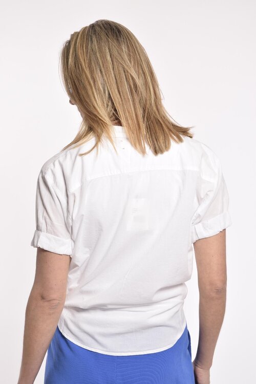 Xirena Weiße Bluse kurzer Ärmel