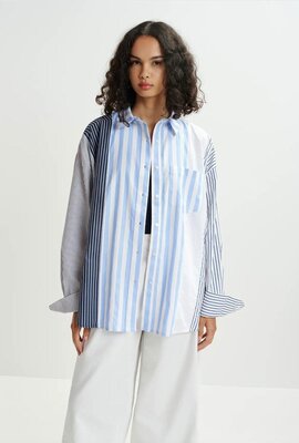 Essentiel Antwerp Blaue Patchwork-Bluse