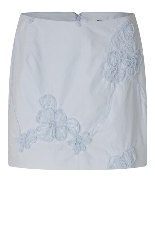 Second Female Hellblauer Liverno Rock