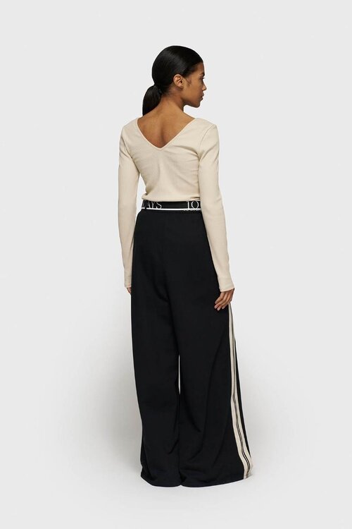 10Days Leichtes erdfarbenes V-Ausschnitt Langarm-Ballettoberteil