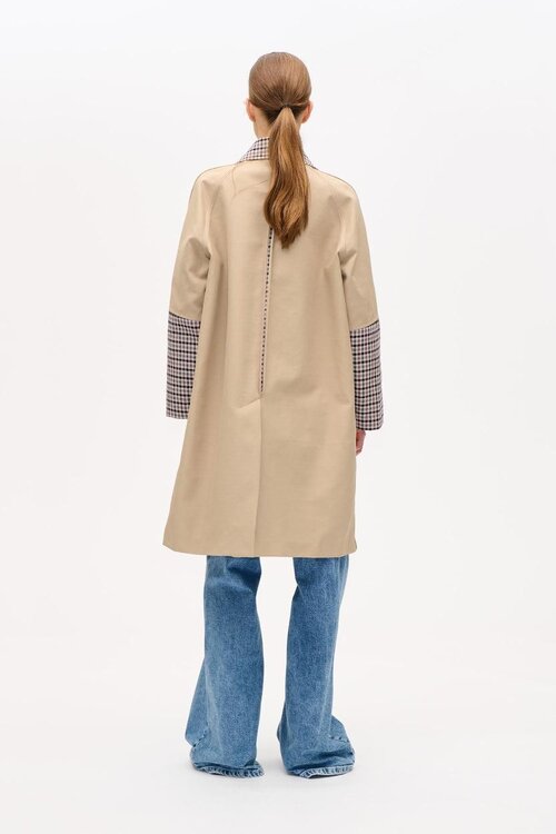 Baum Und Pferdgarten Kamelmantel