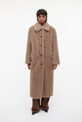 Studio AR by Arma Camel Scarlet Faux Mink Mantel