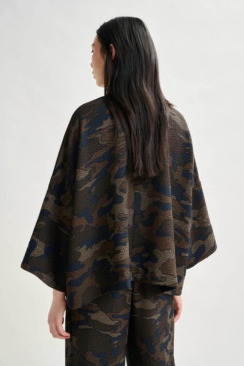 Essentiel Antwerp Schwarze Bluse mit weiten Ärmeln