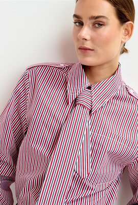 Essentiel Antwerp Rote Bluse mit Krawatte