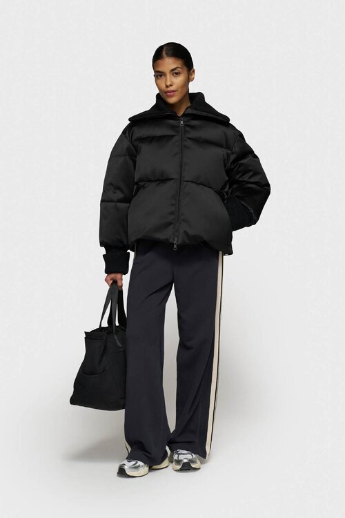 10Days Die schwarze Pufferjacke