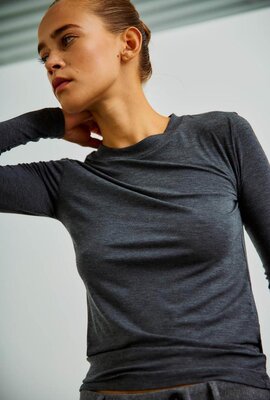 WITHBLACK Dunkelgraues T-Shirt