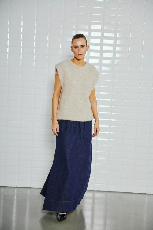 WITHBLACK Sand Spencer
