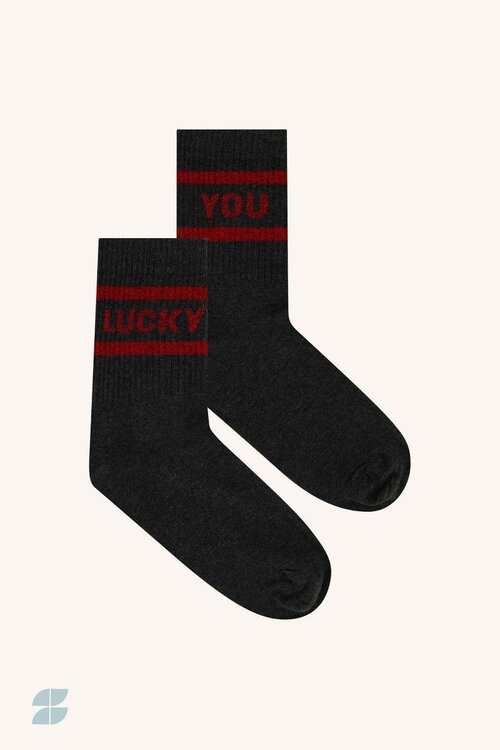 By Bar Rote Socken