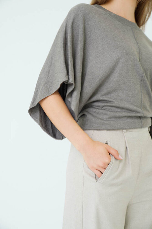 EST'SEVEN Dunkelgrauer Pullover