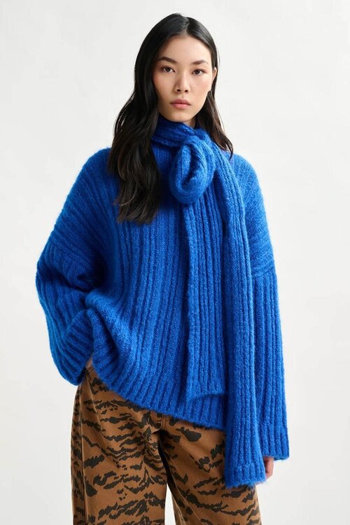 Essentiel Antwerp Blauer Pullover mit Schal