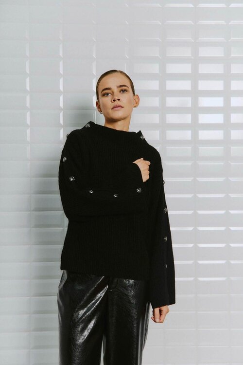 WITHBLACK Schwarzer Pullover