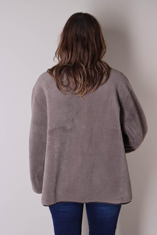 Studio AR by Arma Taupe Avery Teddy-Wolljacke