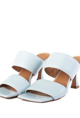 Toral Shoes Himmelblaue Sandalen