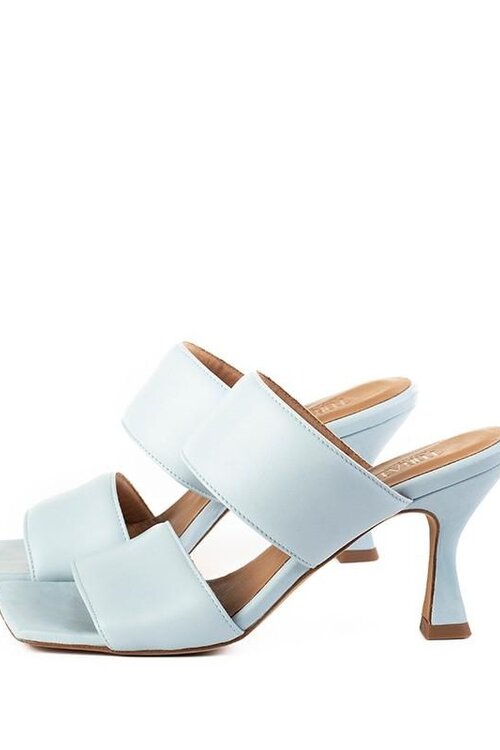 Toral Shoes Himmelblaue Sandalen