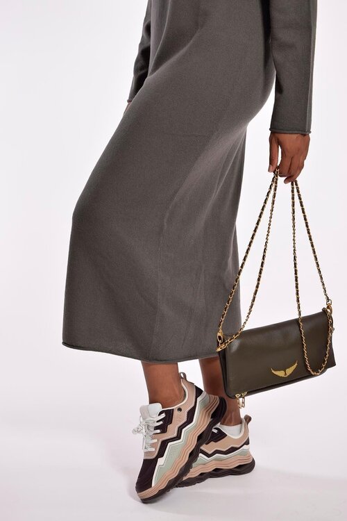 Lisa Yang Kaki Tarin Kleid