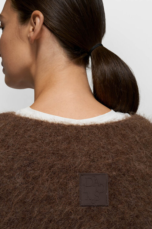 10Days Dunkler Trüffel haariger Strickpullover Falten