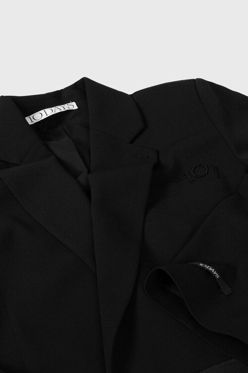 10Days Schwarzer Blazer mit Gürtel aus Krepp