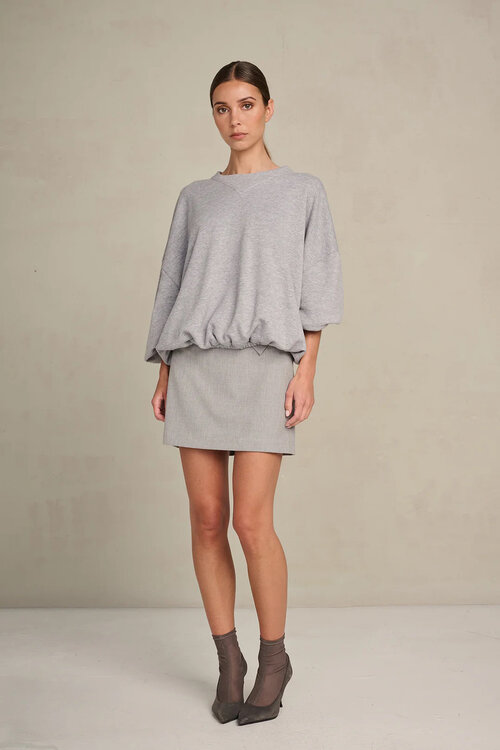 March23 Grauer Pullover