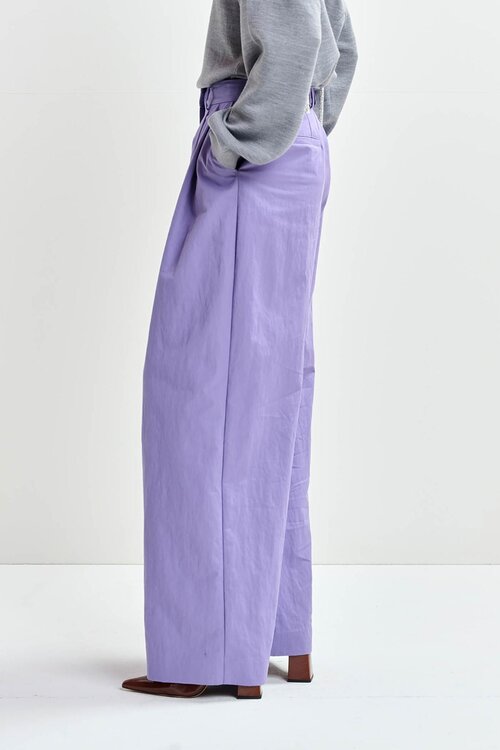 Essentiel Antwerp Lila Hose