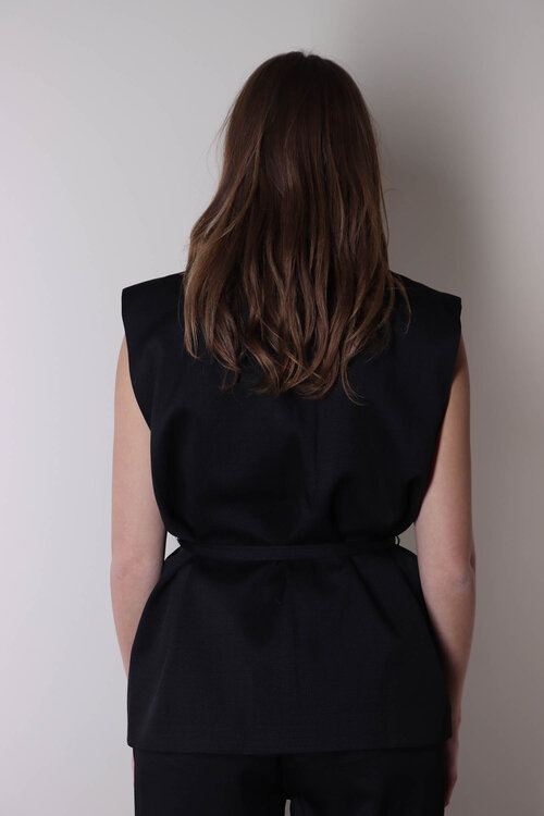 Haute L'Amitie Schwarze X Bluckle Weste