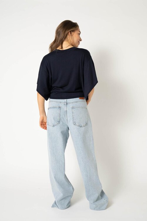 EST'SEVEN Dunkelblauer Pullover