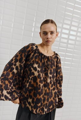 WITHBLACK Leopardenbluse