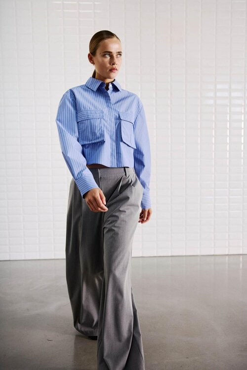 WITHBLACK Blaue Bluse