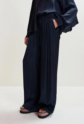 Essentiel Antwerp Dunkelblaue Hose