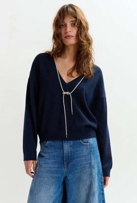 Essentiel Antwerp Dunkelblauer Pullover mit tiefem Rücken