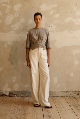 Club L'avenir Taupe T-Shirt