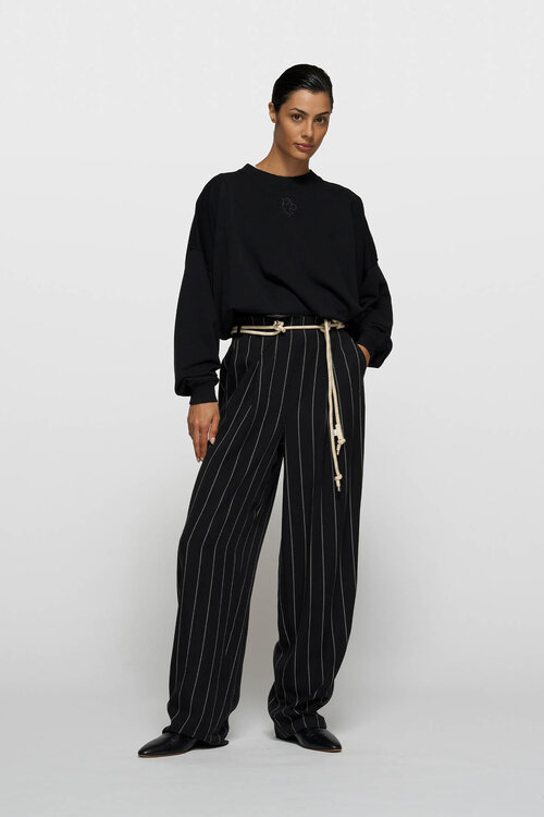 10Days Schwarzer Pullover Faltenwurf