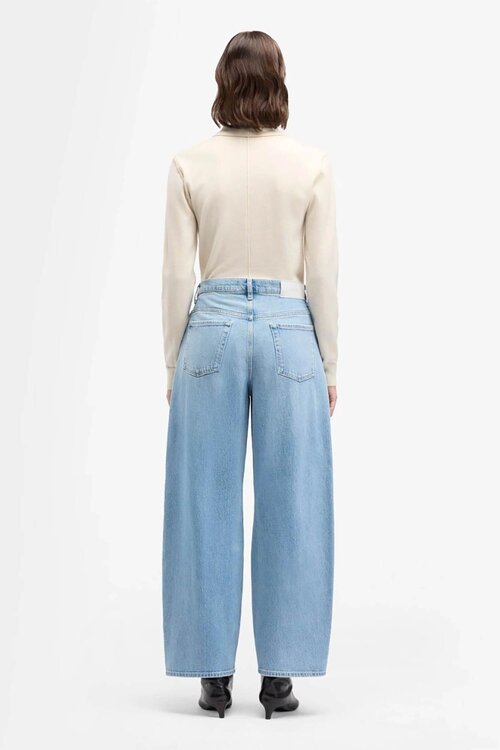 7 For All Mankind Light Blue Bonnie Curvilinear Seabreeze