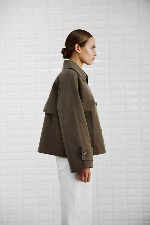 WITHBLACK Brauner kurzer Trenchcoat