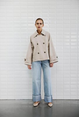 WITHBLACK Kurzer Trenchcoat in hellem Sandton