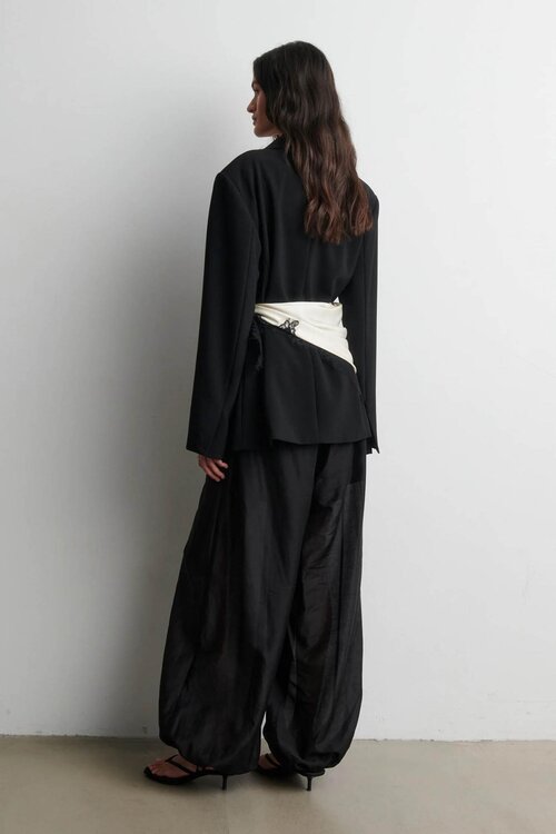 Second Female cremefarbener Lacia Kontrast-Hüftschal