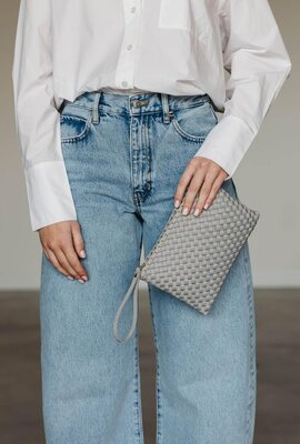 Marrea Tassen Silberne Clutch