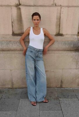 Club L'avenir Hellblaue Jeans