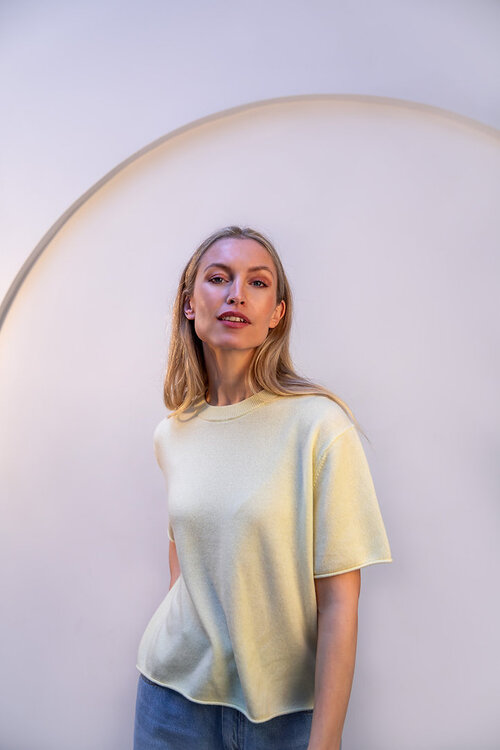 L'Ame de Julie Gelbes Strick-T-Shirt 100% Kaschmir