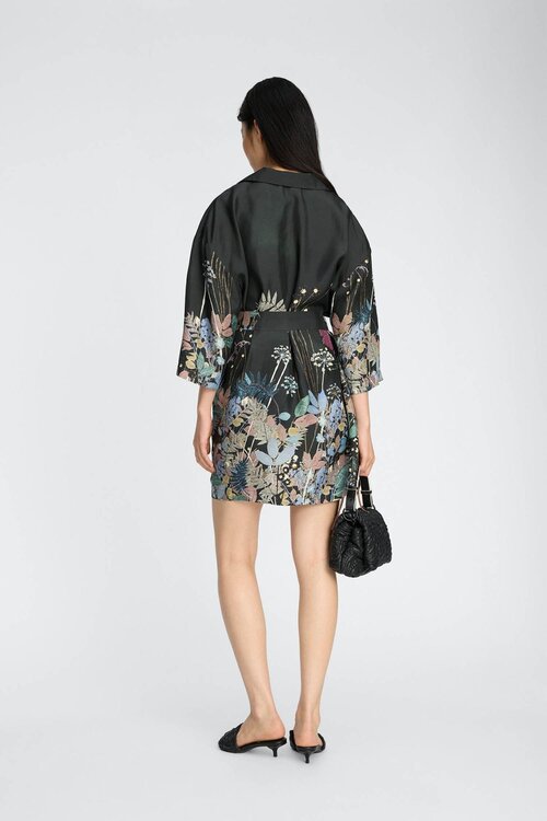 Munthe Schwarzes Ratana Kleid