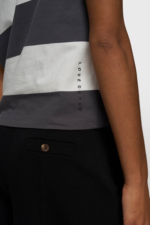 10Days Braun/Weiß gestreiftes Petite-T-Shirt